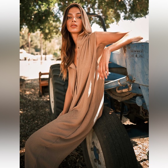 03 Fabulous Solid Button Down Harem Jumpsuit - Picture 6 of 6